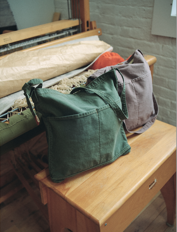 WARENFAUS | Magazine shoulder